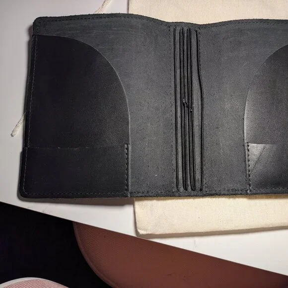 Foxy Fix- Travelers Notebook Black No5 - Picture 3 of 8